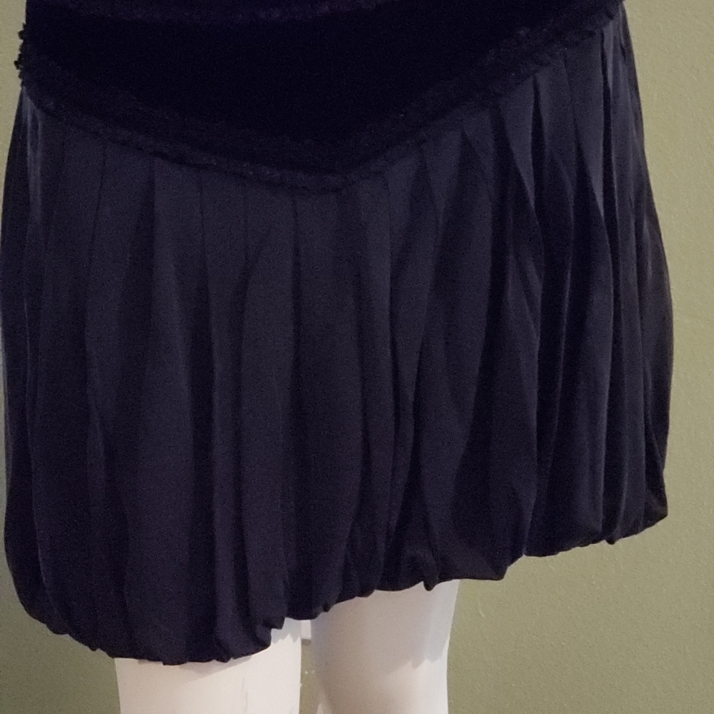 BEBE Black velvet club skirt